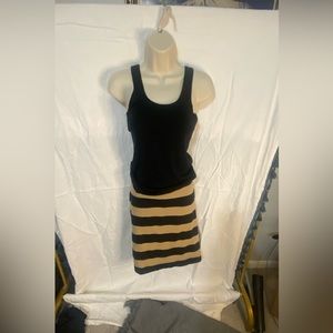 3/$25 Old Navy Pencil Skirt